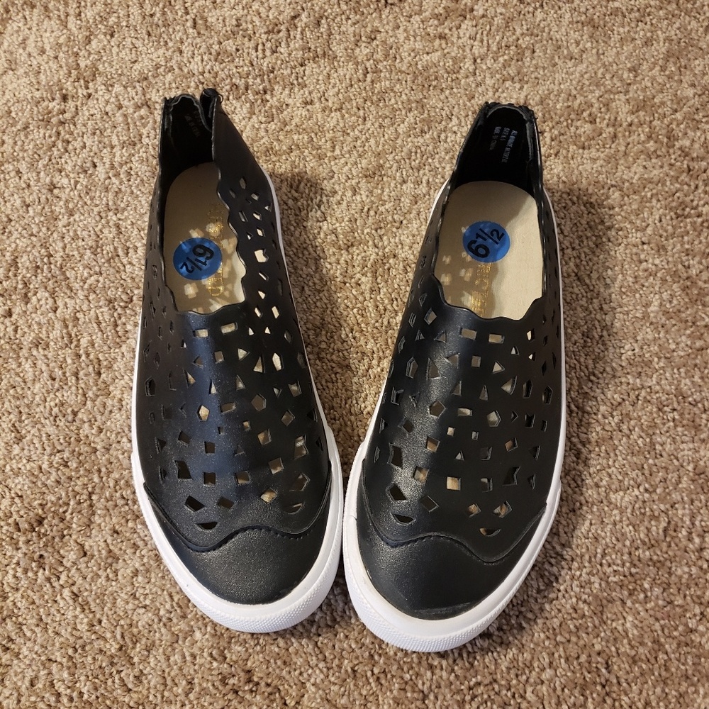 Restricted  womens slip on shoe